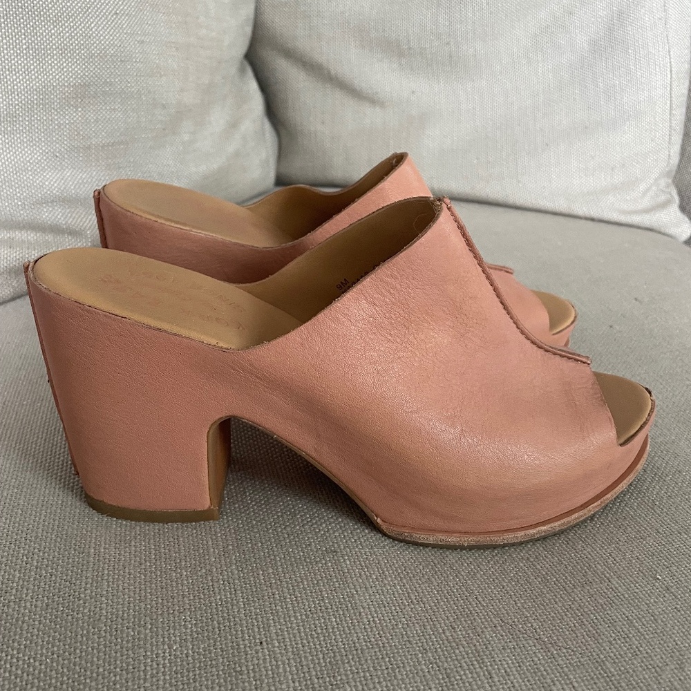 Kork-Ease leather wedge
